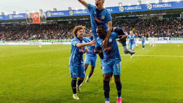 Spor Toto 1. Lig: Çaykur Rizespor: 4 - Tuzlaspor: 2