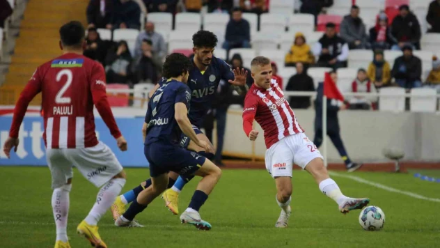 Spor Toto Süper Lig: Sivasspor: 0 - Fenerbahçe: 0 Maç devam ediyor