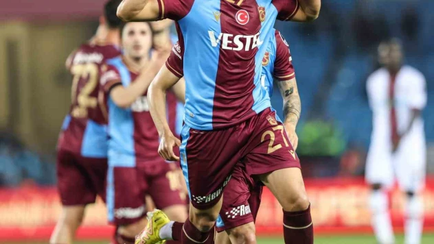Trabzonspor: 3 - Fatih Karagümrük: 1 (İlk yarı)