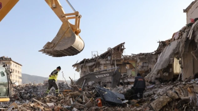 Şu an Elbistan'da günde 60 tane enkaz kaldırılıyor