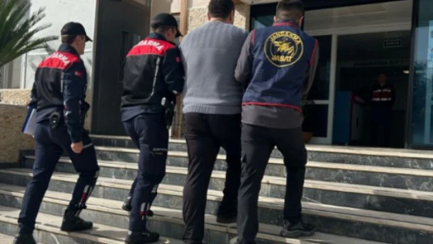 Suç örgütü lideri sahte kimlikle yakalandı