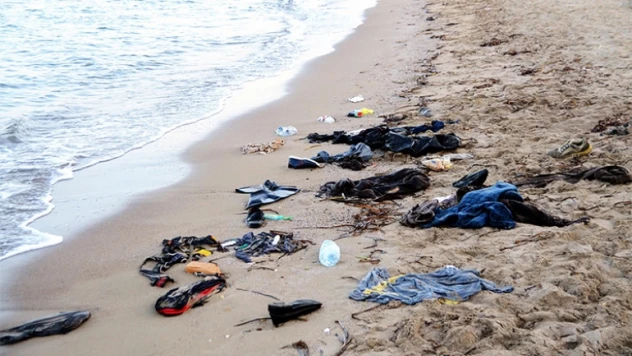 Suriye kıyılarında göçmen botu bulundu