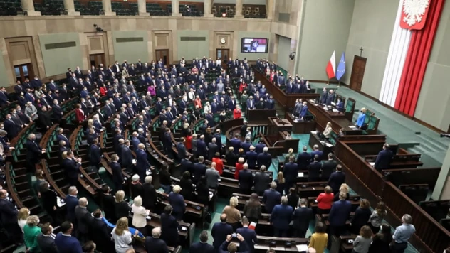 Suriyeli sığınmacılar için çit ören ülke Ukraynalı sığınmacılara aylık 4 bin 71 TL yardım kararı