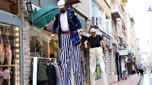 Tahta bacak cambazı baba-oğul Türkiye'de tek