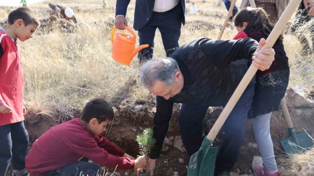 Talas'ta topyekun Ağaçlandırma Günü etkinliği