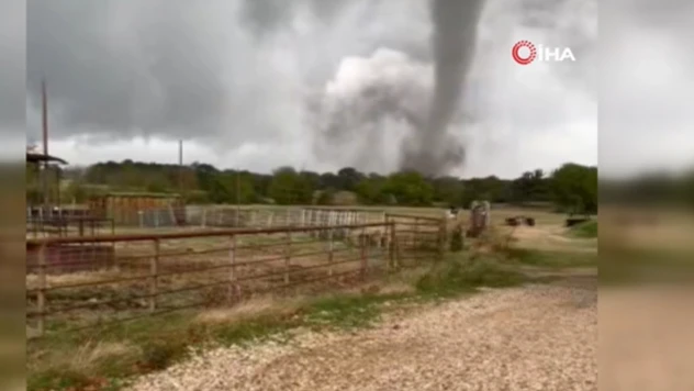 Texas'ı hortum vurdu: 1 ölü, 11 yaralı