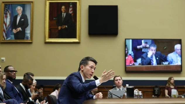 TikTok CEO'su güvenlik endişelerinin ardından ABD Kongresi'nde ifade verdi