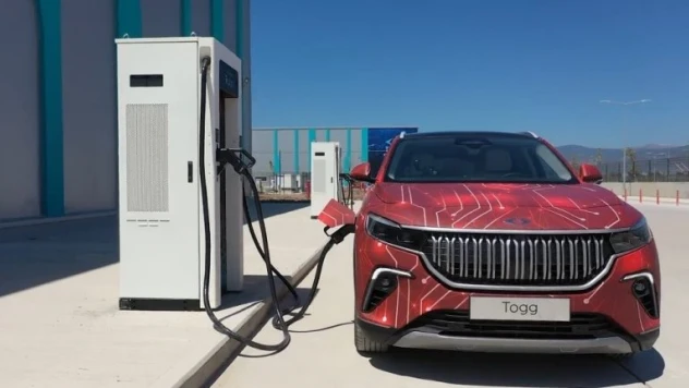 TOGG'un  ilk TruGo şarj cihazı, test edilmeye başlandı.