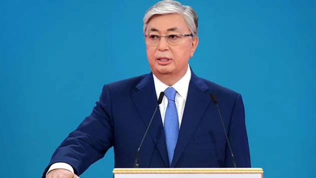 Tokayev: "Hükümet iki, iki buçuk ay içerisinde sizlere eskisinden daha iyi yeni evler yapacak"