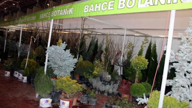 Toprak ve gübre birleşince bitkiler coşar