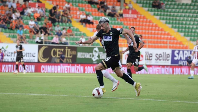 Trendyol Süper Lig: Alanyaspor: 1 - Sivasspor: 2 (Maç sonucu)