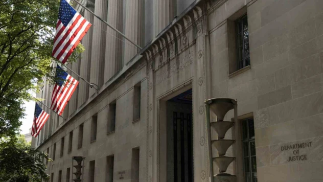 Trump, 2024'teki başkanlık kampanyalarını 'hükümlü' olsa bile sürdürecek