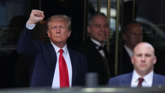 Trump'la birlikte Georgia davasında sanık olan bir kişi daha teslim oldu