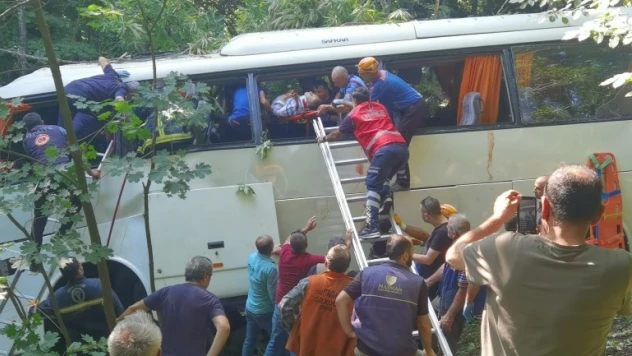 Tur otobüsü kazasında ölü sayısı 5'e yükseldi