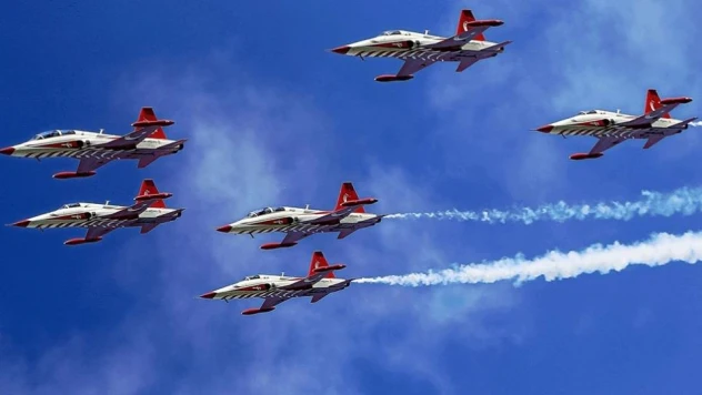 Türk Yıldızları 30. doğum gününü kutluyor