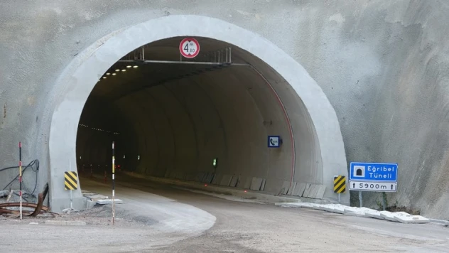 Türkiye'nin en uzun 3. tüneli kar düştüğünde tek tüpten hizmete açılacak
