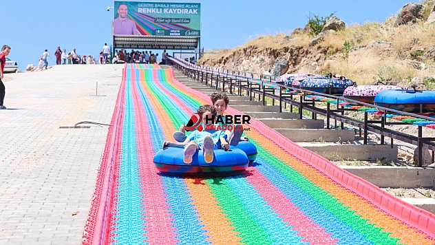 Türkiye'nin En Uzun Kaydırağı Niğde'de Açıldı
