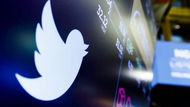 Twitter'da gazetecilerin hesaplarını askıya alan Musk'tan geri adım