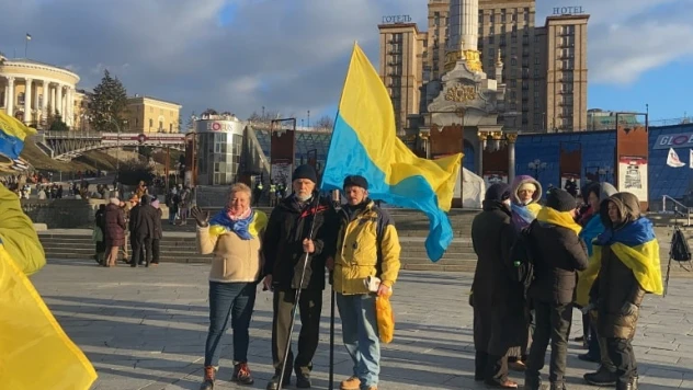 Ukraynalılar sokağa döküldü