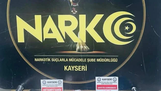 Uyuşturucu tacirleri polisten kaçamadı