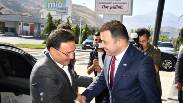 Vali Çiçek, Kayseri OSB Başkanı ve yönetim kurulu üyelerini ziyaret etti