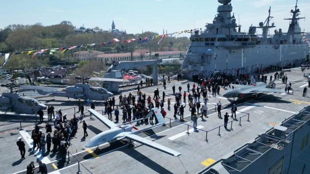 Vatandaşlardan TCG Anadolu'ya yoğun ilgi