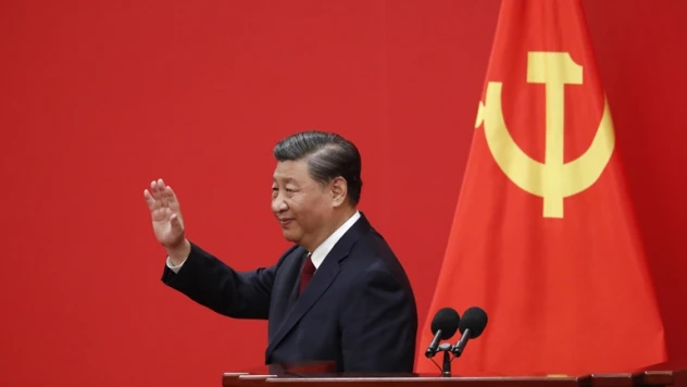 Xi, üçüncü kez ÇKP'nin lideri seçildi