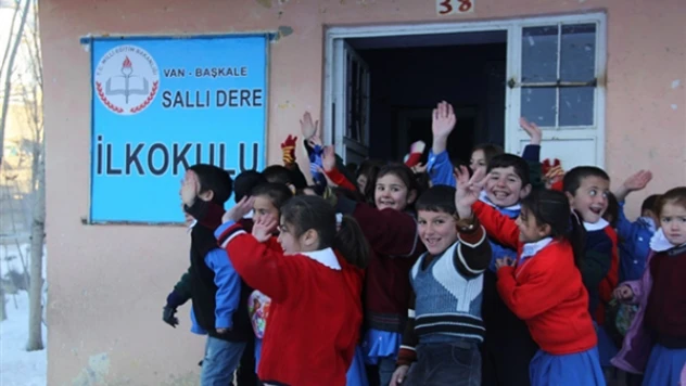 Yıl sonuna kadar Türkiye'de kapalı hiçbir köy okulu kalmayacak