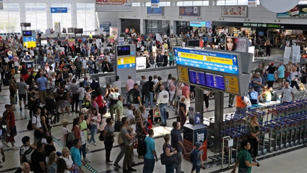 Yılın ilk iki ayında yabancı turist sayısında yüzde 37'lik artış yaşandı