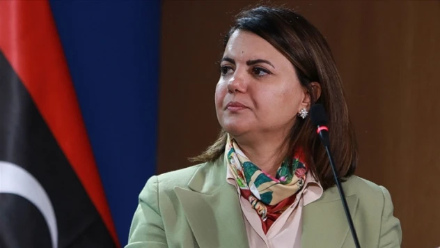 Yunan Dışişleri Bakanı Dendias, Trablus'ta uçaktan inmeyi reddetti