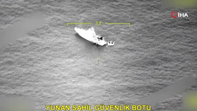 Yunan sahil güvenlik botları tarafından itilen düzensiz göçmenler kurtarıldı