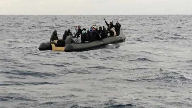 Yunan unsurlarınca ölüme terk edilen 33 kaçak göçmen kurtarıldı