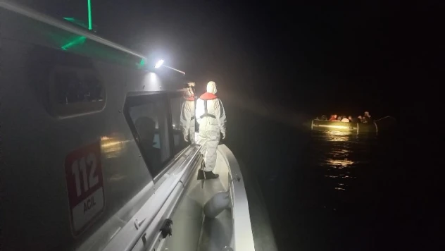 Yunanistan'ın Türk kara sularına ittiği 113 düzensiz göçmen kurtarıldı