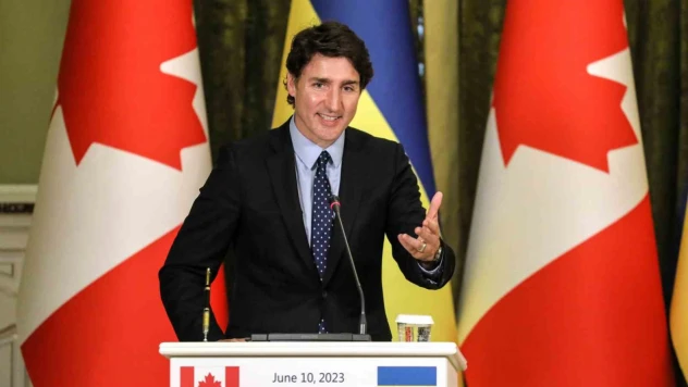 Zelenskiy ve Trudeau Kiev'de bir araya geldi