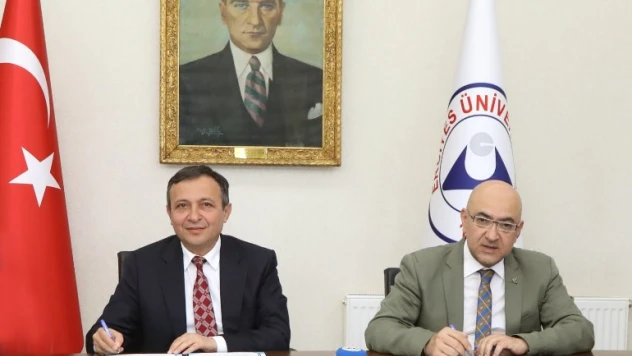 'Zirvede Kariyer' Protokolü yeniden imzalandı