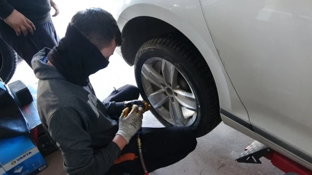 Zorunlu kış lastiği uygulaması bugün başladı: Cezası bin 152 lira