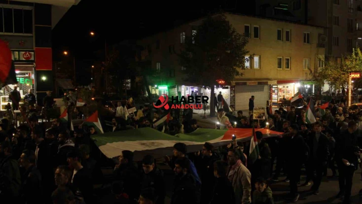 Avanos'da Gazze'ye destek amacıyla yürüyüş düzenlendi.