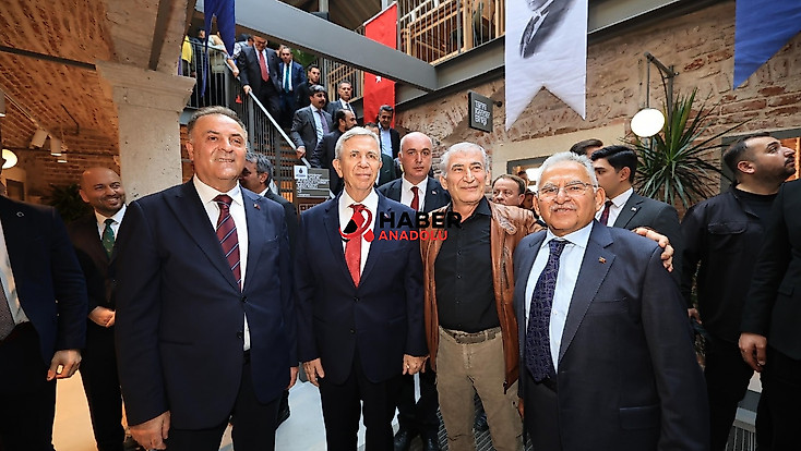 Başkan Büyükkılıç, tarihi Kuyumcu Han'ın açılışına katıldı