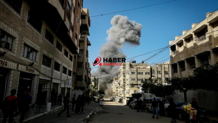 Gazze'de Biri Çocuk 9 Sivil Hayatını Kaybetti