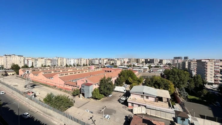 1 yıl önce boşaltılması talimatı verilen cezaevi  1 gün içinde boşaltıldı