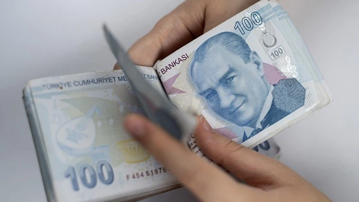 2,7 milyar lira yaşlı aylığı ve engelli aylıklarını hesaplara yatırdık