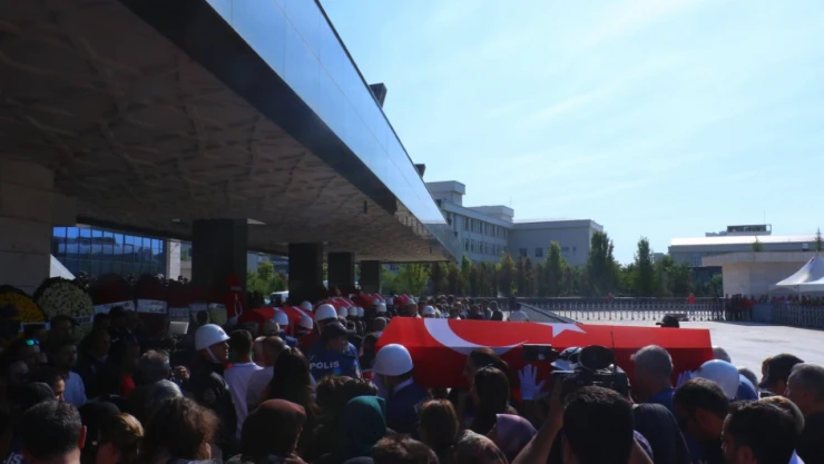 5 AKUT gönüllüsü Ankara'da son yolculuğuna uğurlandı