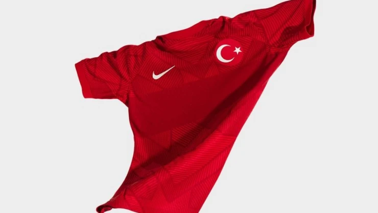 A Milli Takım'ın yeni sezon formaları tanıtıldı