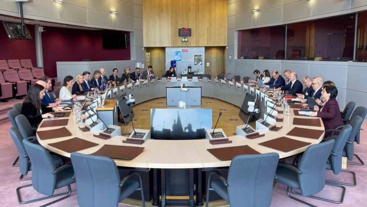 AB ve Azerbaycan enerji gündemiyle Brüksel'de bir araya geldi