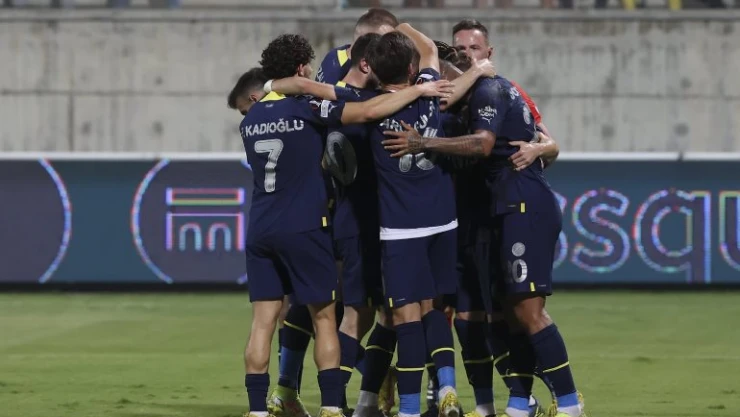AEK Larnaca: 1 - Fenerbahçe: 2