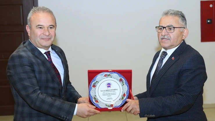 Akkışla'daki Okul Lojmanlarının Tadilatı Yapıldı