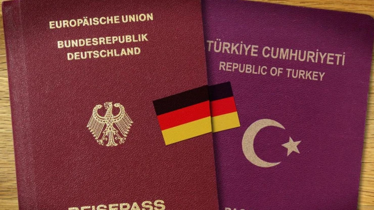 Almanya'da çifte vatandaşlığı kolaylaştıran yasa onaylandı