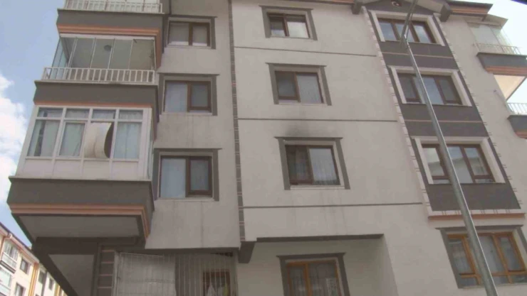 Ankara'da evlat dehşeti: Babasını öldürdü, annesini yaraladı