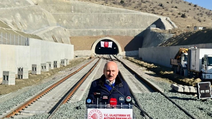 Ankara-Sivas arasında ulaşım 2 saate düşecek