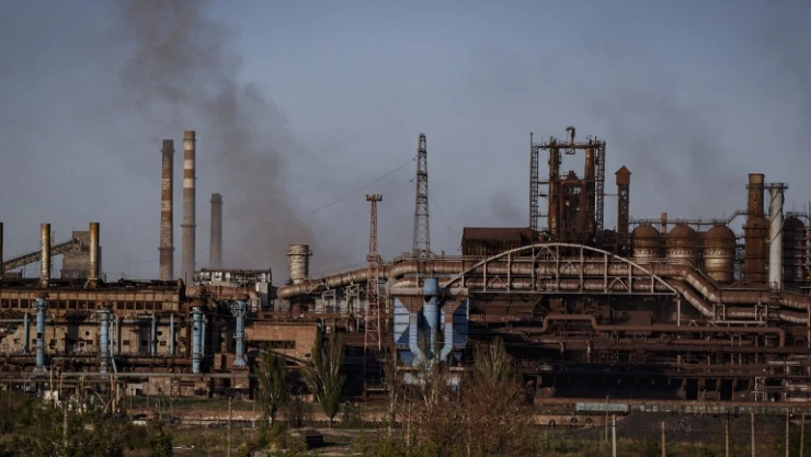 Azovstal fabrikasından asker tahliye edildi